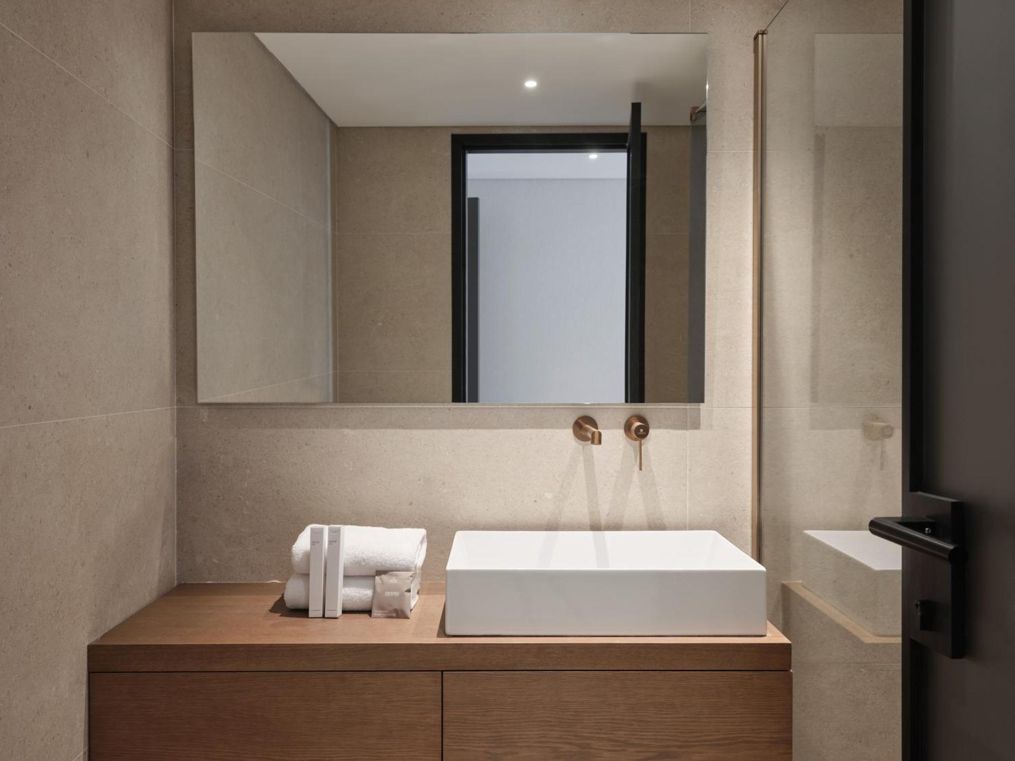 Blanco Athens Aparthotel Екстериор снимка